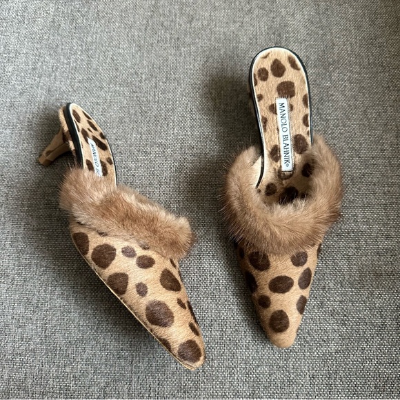 Manolo Blahnik Shoes - Vintage Manolo Blahnik pony hair fur trim heels